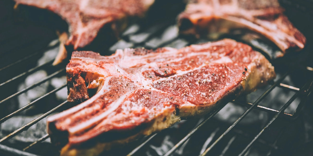 Steak auf dem Grill - Steak kaufen auf Meatshop.de