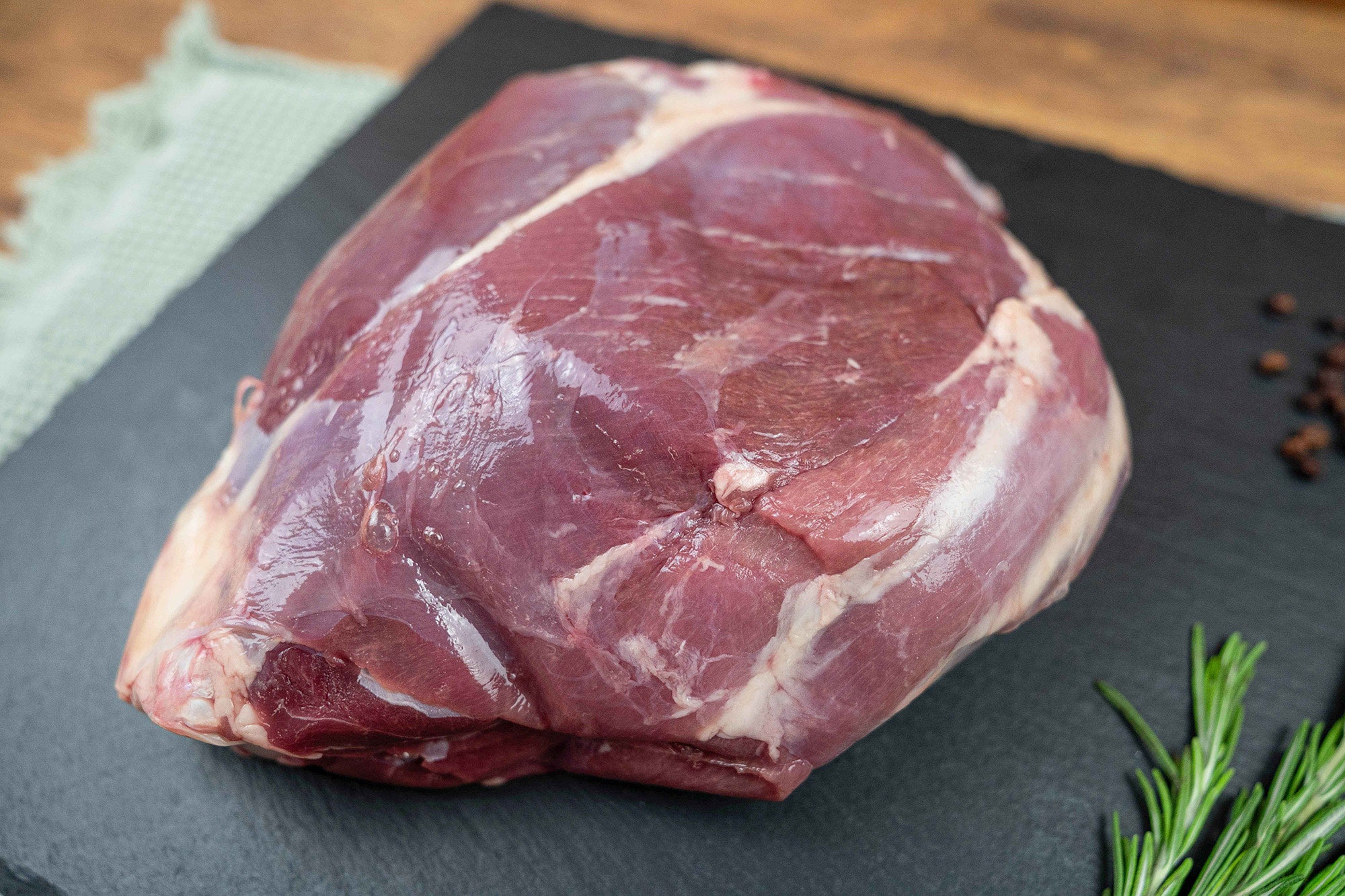 Meat'n'Food Rehkeule mit Knochen