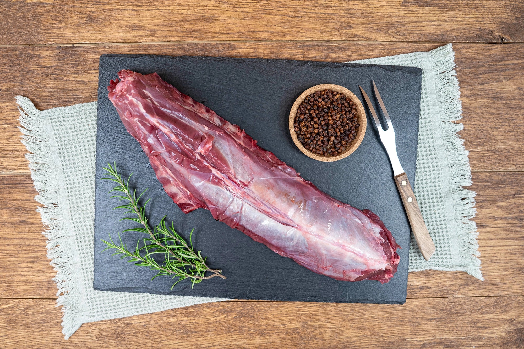 Rehrücken mit Knochen